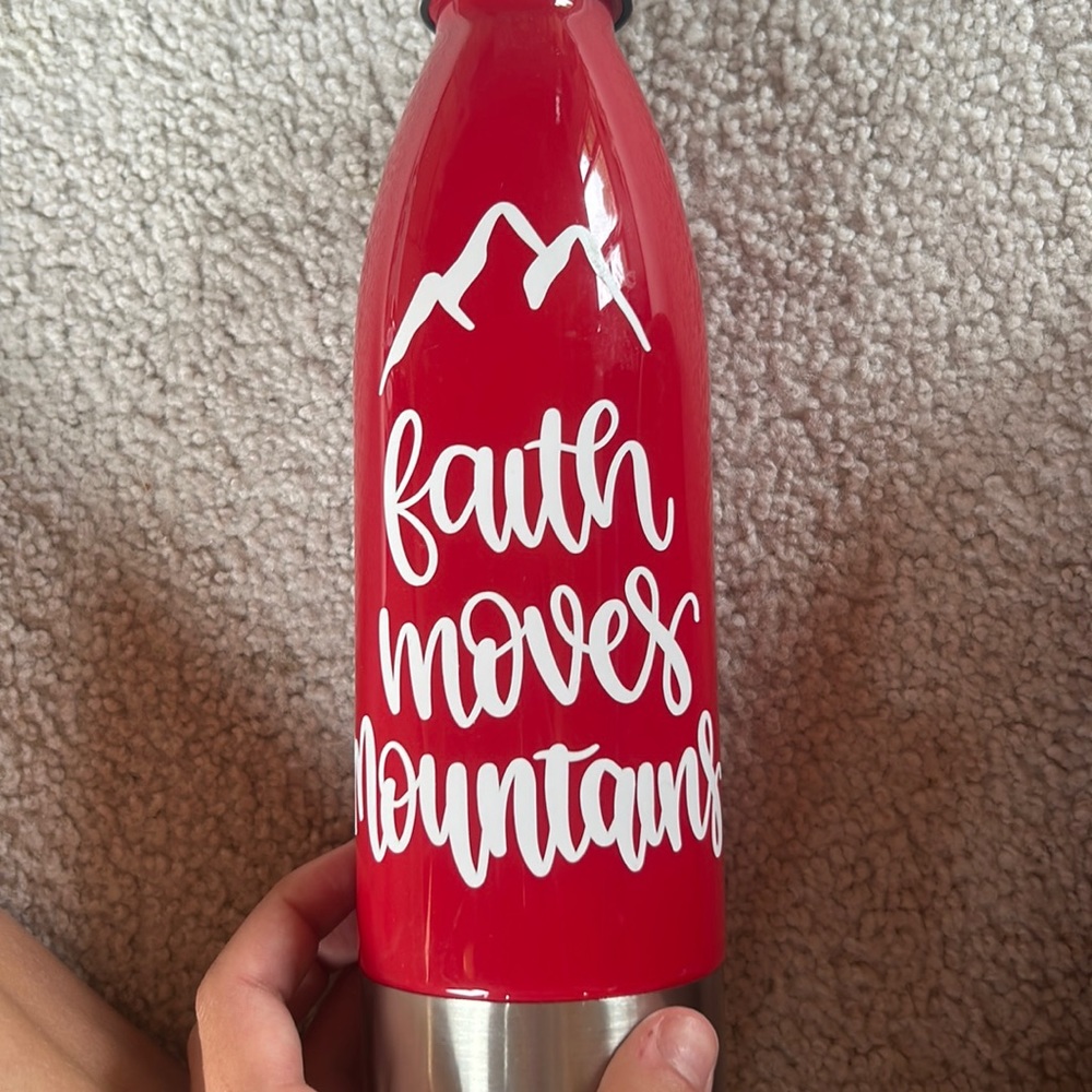Red 22oz cup faith moves mountains